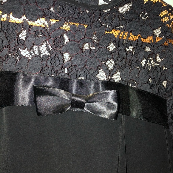 Beautiful black satin and lace blouse - Picture 4 of 7